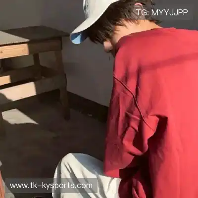 邬芸意